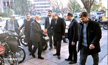 بازدید رئیس شورای شهر از مرکز حقوقی شهرداری تهران 45