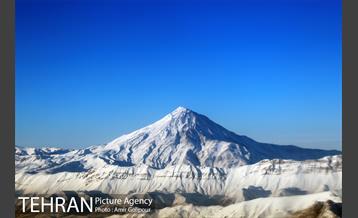 بر فراز ابرها‎ 15