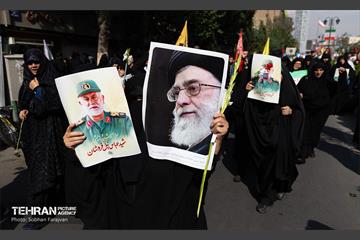 مراسم تشییع پیکر شهید سردار عباس نیلفروشان - 2 7