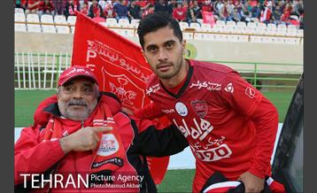 دیدار پرسپولیس و صنعت نفت آبادان در لیگ برتر فوتبال 2