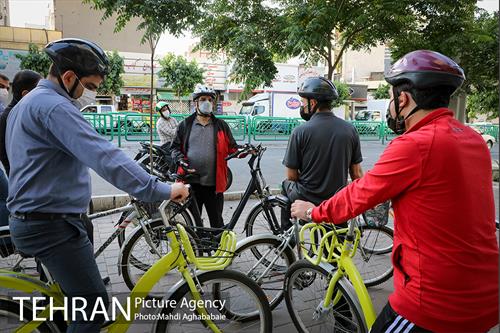 پویش سه شنبه های بدون خودرو در منطقه 8