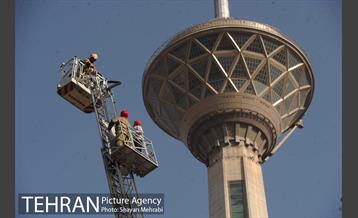 بازدید دکتر نجفی از مانور نیروهای آتش نشانی 11