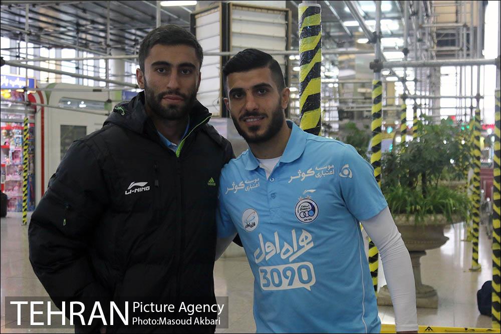 حال خوب استقلالی ها در راه اصفهان