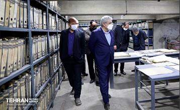 بازدید معاون علمی و فناوری رئیس‌جمهور از کارخانه سیمان ری 37