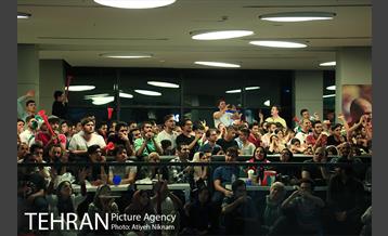 تماشای بازی تیم های ملی ایران و اسپانیا در پردیس سینمایی چارسو  38