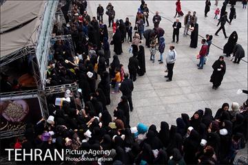 آیین سنتی " سمنوپزان" در میدان امام حسین (ع) 24