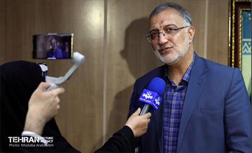 دیدار شهردار تهران با نخبگان منطقه 13