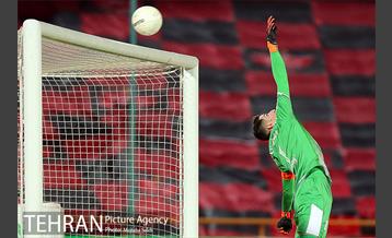 دیدار تیم های فوتبال پرسپولیس و تراکتور تبریز 12