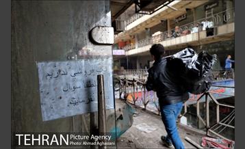 تخلیه اجناس مغازه های باقی مانده ساختمان پلاسکو -2 5