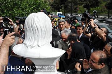 نامگذاری خیابان و رونمایی از سردیس جمشید مشایخی با حضور شهردار تهران 17