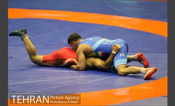 روز نخست رقابت‌های انتخابی تیم ملی کشتی