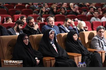 آیین تجلیل از همکاران شرکت خودرو سرویس شهر 36