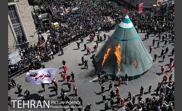 عزاداری ظهر عاشورای حسینی در چهار راه گلوبندک 24