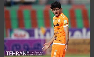 دیدار تیم های فوتبال پیکان تهران و سایپاتهران