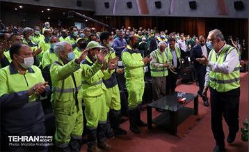 مراسم تجلیل از کارگران نمونه شهرداری تهران 13