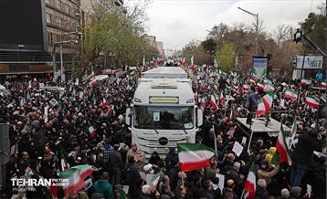 تشییع پیکر ۱۰۰ شهید مردمی و مدافع امنیت در تهران - 1 40