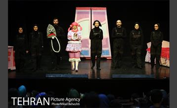 نمایش شب اسرارآمیز‎ 21