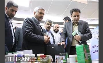 غرفه سلامت به مناسبت هفته سلامت در زیرگذر تئاتر شهر 4