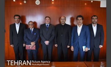 دیدار دکتر گیل آبادی با ادواردو حسین معاون شهردار کیتو پایتخت اکوادور 12