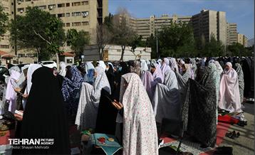 اقامه نماز عید فطر در شهرک اکباتان 23