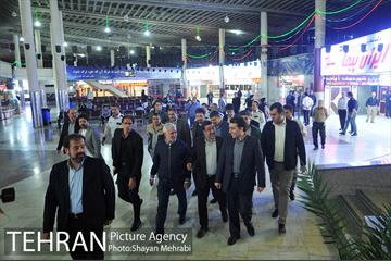 سرپرست شهرداری تهران و رئیس مرکز ارتباطات و امور بین الملل شهرداری تهران در بازدید از فعالیت‌های شبانه شهرداری و زندگی شبانه مردم تهران 29