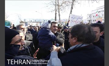 حضور شهردار تهران در راهپیمایی یوم الله 22 بهمن 4