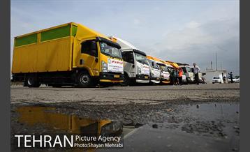 ارسال کمک های مردمی جمع آوری شده توسط مناطق ۲۲ گانه شهرداری تهران به مناطق سیل زده خوزستان 14