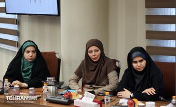 نشست هم‌اندیشی بانوان تاکسیران سرپرست خانوار 16