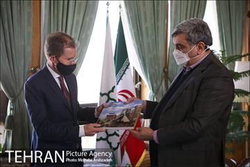 دیدار شهردار تهران با سفیر نروژ 18