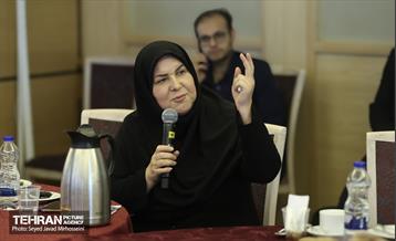 نخستین نشست قلم‌های آسمانی 25