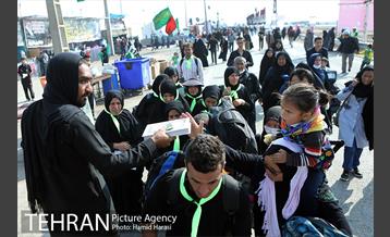 ارائه خدمات نیرو های خادم الحسین (ع) در مرز شلمچه 32