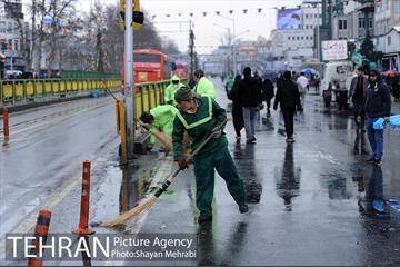 خدمات شهرداری تهران در پایان راهپیمایی یوم الله 22 بهمن 13