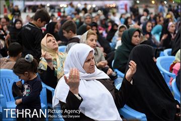 آیین گلاب­گیری «زیارت گل» 29