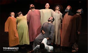 نمایش آئینی مذهبی «در انتظار...» 53