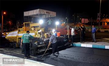 عملیات آسفالت ریزی در منطقه 5 3