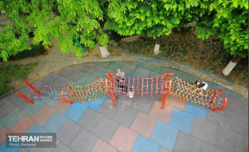 زمین بازی‌ بوستان لاله تهران 19