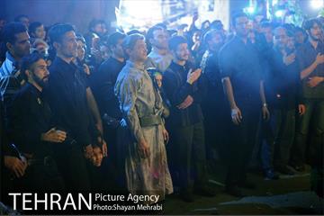 مشعل‌گردانی در دولت آباد تهران 38