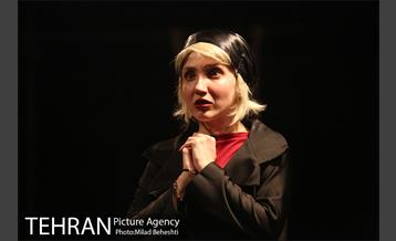 نمایش هنگامه ای که هملت به دست جادوگران مکبث کشته شد‎ 14