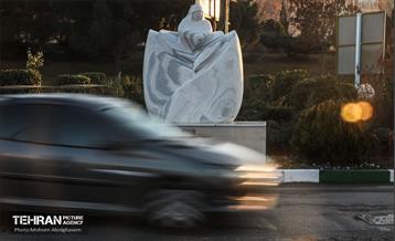 آیین رونمایی از المان مادر شهید 4