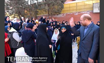 بازدید شهردار تهران از مدرسه استثنایی نظام مافی 12