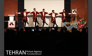 جشن برگزیدگان کانون تاتر کودک و نوجوان‎ 11