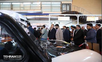 بازدید شهردار تهران از نمایشگاه شهرهای خواهرخوانده و توانمندی های مدیریت شهری تهران