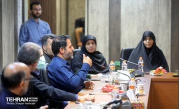 نشست معاون خدمات شهری با ستاد ارتحال امام خمینی(ره) 12