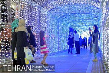 تونل نوری بوستان دانشجو به مناسبت دهه کرامت 11