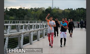 پیاده روی ۷۰۰ نفری در اراضی عباس آباد 9