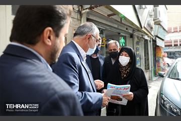حضور شهردار تهران در منزل شهیدان خالقی پور 34