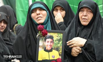 وداع با پیکر شهدای حافظان نظم و امنیت 8