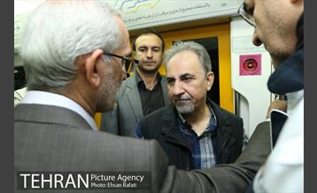 مترو سواری شهردار تهران به مناسبت روز جهانی بدون خودرو 14