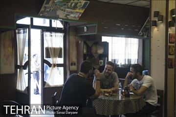 خانه نمایش‎ 27