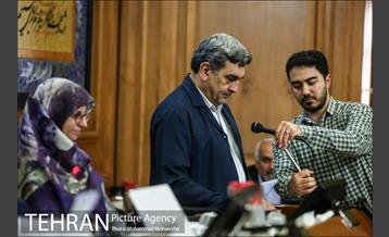 حضور شهردار تهران در صحن علنی شورا شهر 10